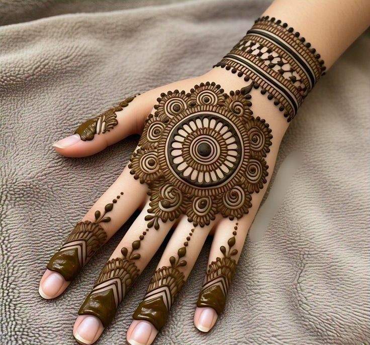 mehndi design