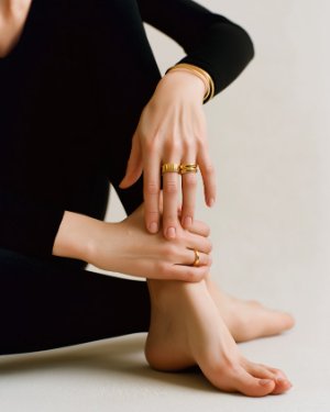 feet picture with hands