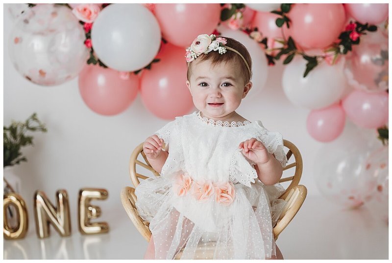 first birthday photoshoot girl