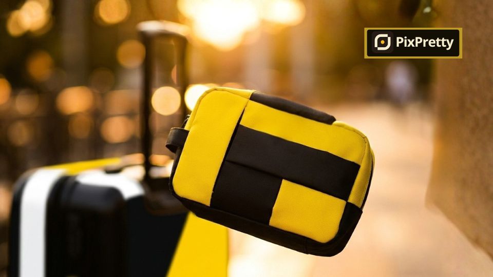 Proses Remove Background PixPretty untuk foto produk mukena travel