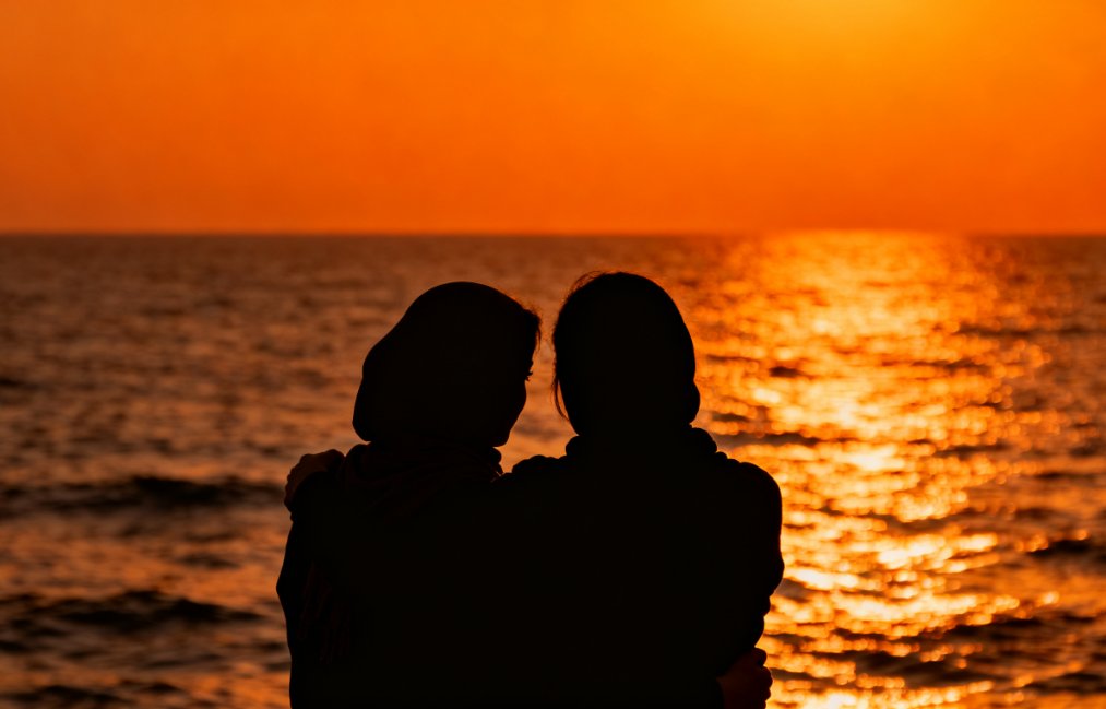 Gemini Yapay Zeka ile İki Kişinin Sarıldığı Fotoğraf Oluşturma